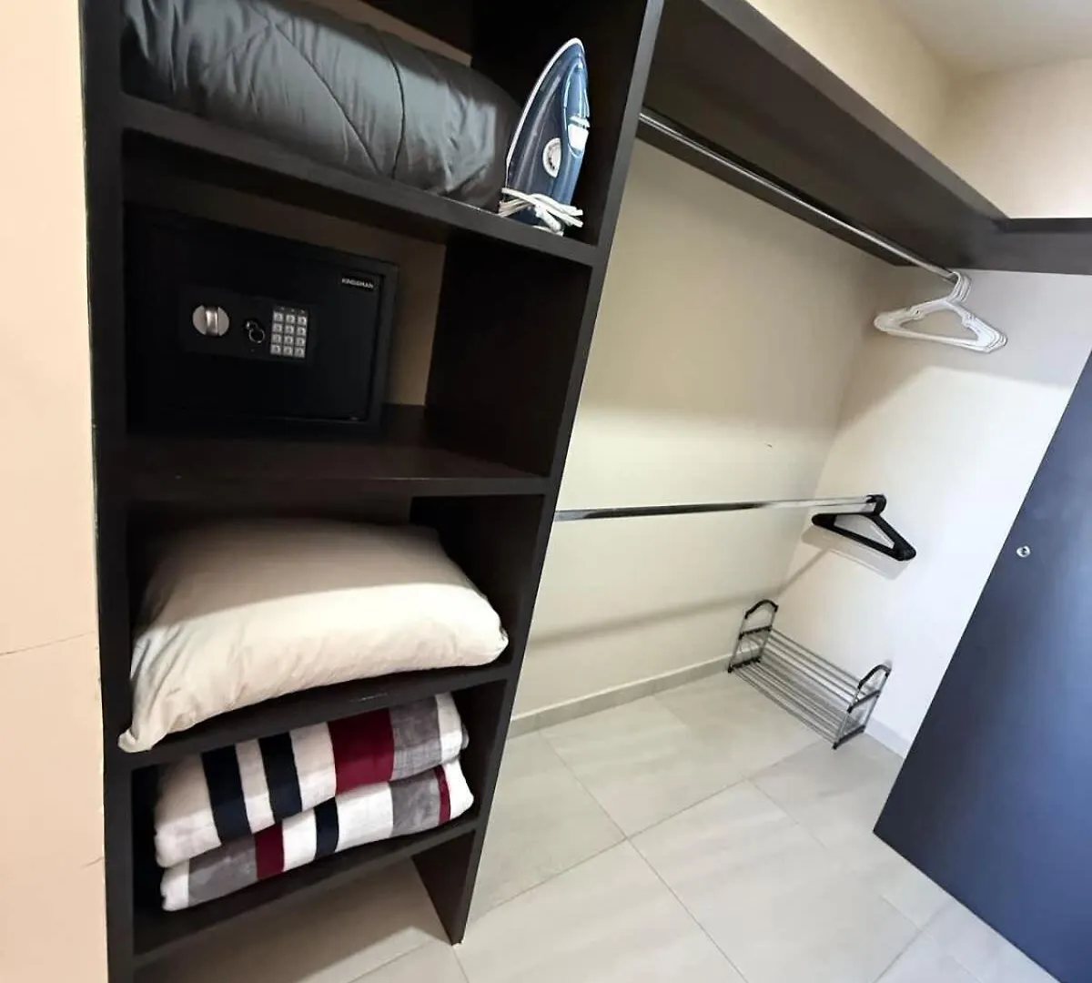 Apartment 1 Block From The Malecon Beach View - Flamingo 601 Mazatlán 0*,  Messico