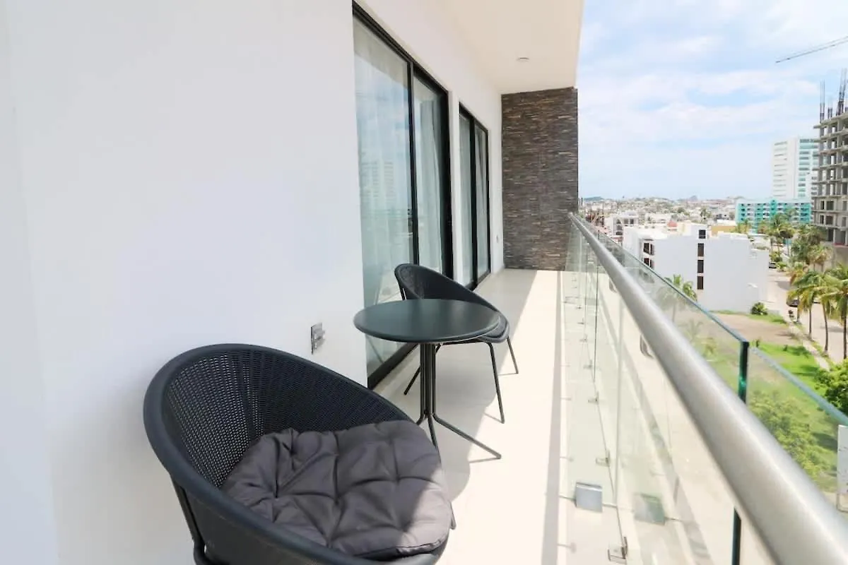 Apartment 1 Block From The Malecon Beach View - Flamingo 601 Mazatlán